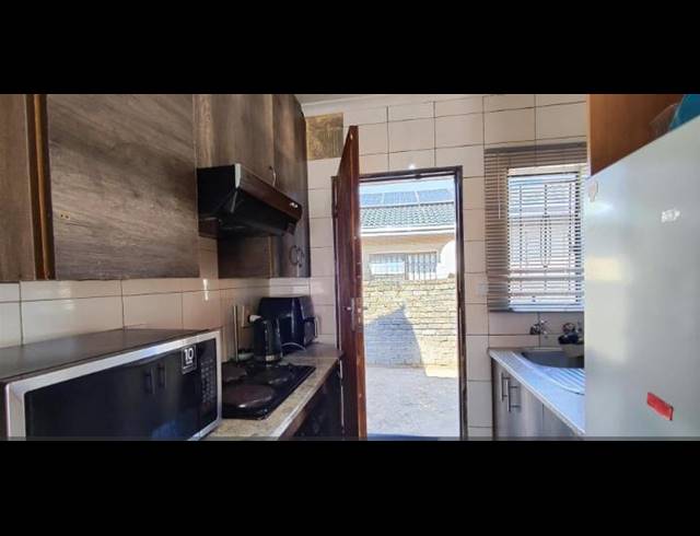 3 BEDROOM HOUSE FOR SALE IN CRYSTAL PARK